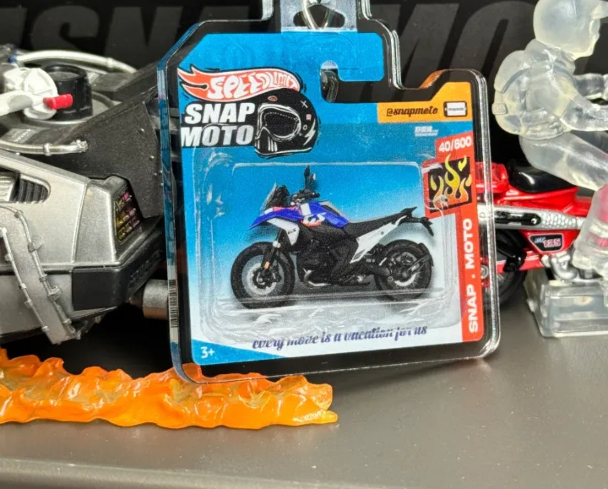 The Pocket Garage: 1:64 Scale Blister Pack Key Tag Keychain for BMW R1300