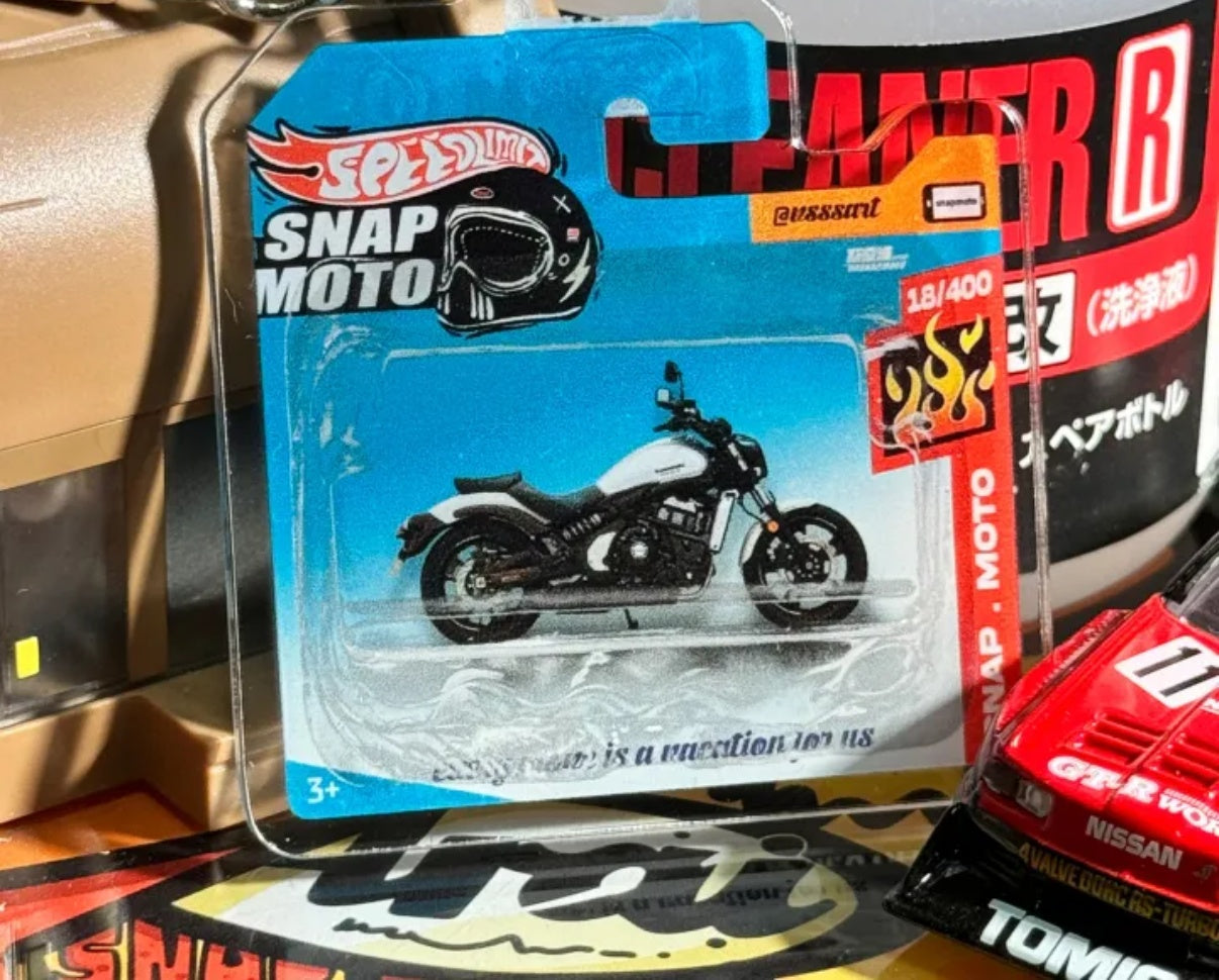 The Pocket Garage: 1:64 Scale Blister Pack Key Tag Keychain for Kawasaki Vulcan 650