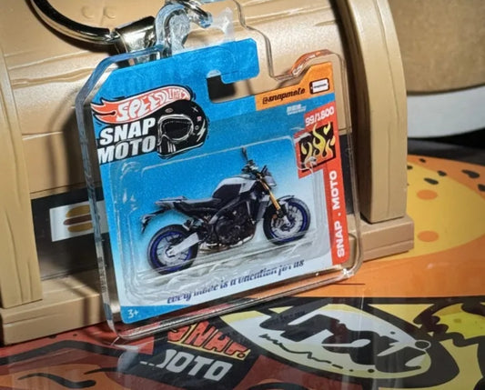 The Pocket Garage: 1:64 Scale Blister Pack Key Tag Keychain for Yamaha MT09SP