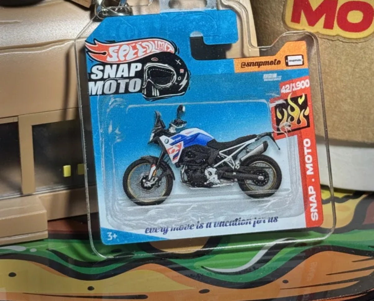 The Pocket Garage: 1:64 Scale Blister Pack Key Tag Keychain for BMW F900