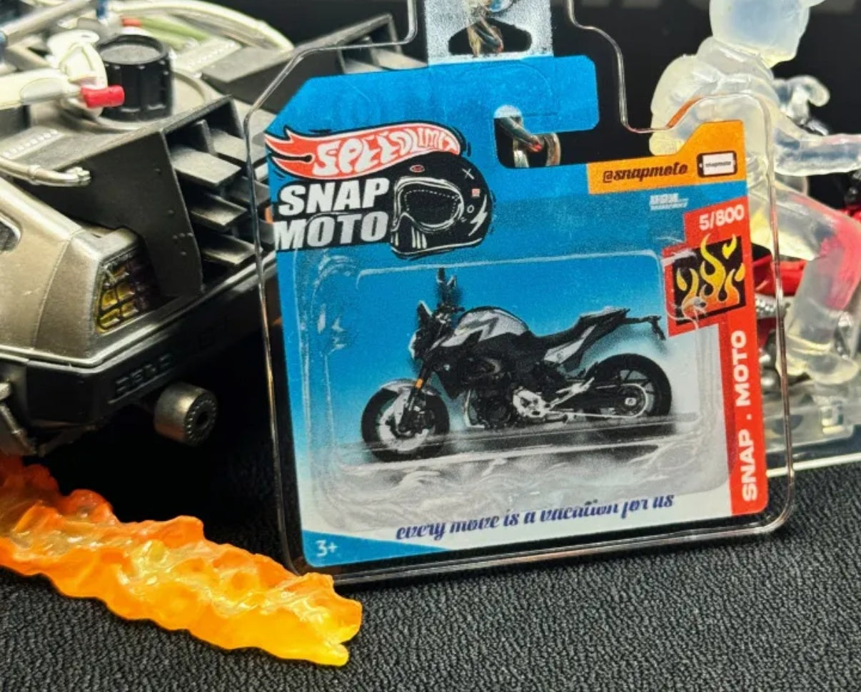 The Pocket Garage: 1:64 Scale Blister Pack Key Tag Keychain for BMW F900R