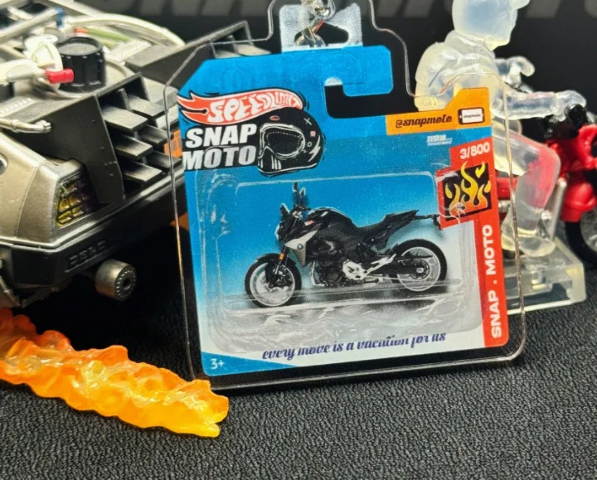 The Pocket Garage: 1:64 Scale Blister Pack Key Tag Keychain for BMW F900R