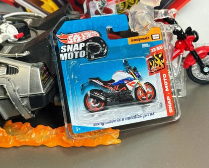 The Pocket Garage: 1:64 Scale Blister Pack Key Tag Keychain for BMW G310R