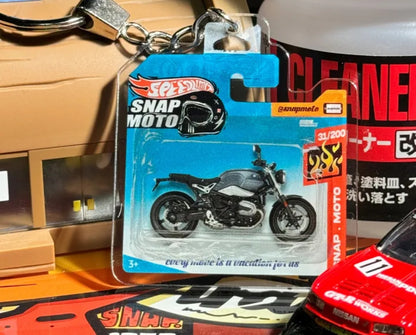 The Pocket Garage: 1:64 Scale Blister Pack Key Tag Keychain for BMW NINET