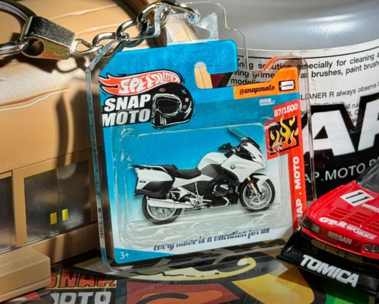 The Pocket Garage: 1:64 Scale Blister Pack Key Tag Keychain for BMW R1250RT