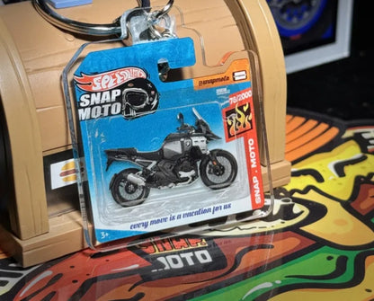 The Pocket Garage: 1:64 Scale Blister Pack Key Tag Keychain for BMW R1300