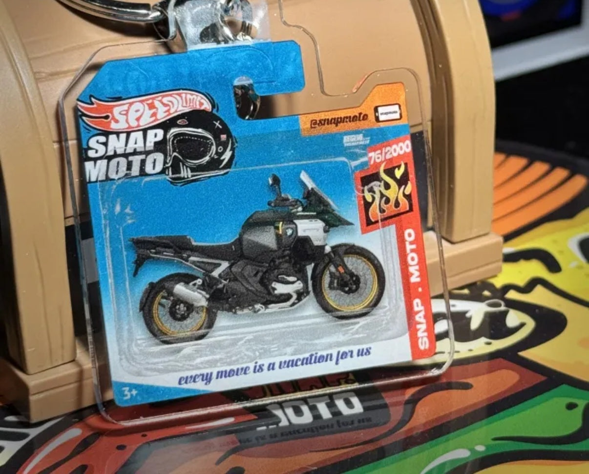 The Pocket Garage: 1:64 Scale Blister Pack Key Tag Keychain for BMW R1300