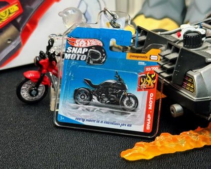 The Pocket Garage: 1:64 Scale Blister Pack Key Tag Keychain for Ducati Diavel1260