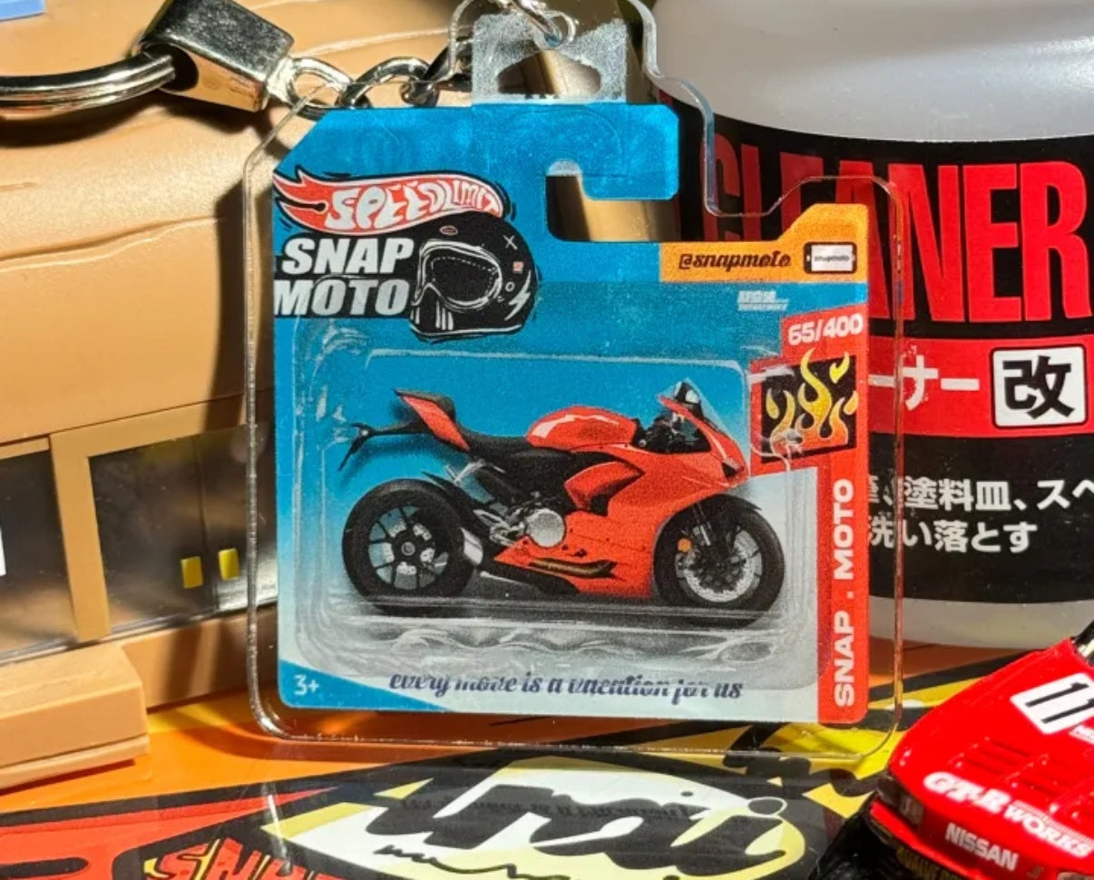The Pocket Garage: 1:64 Scale Blister Pack Key Tag Keychain for Ducati PanigaleV2