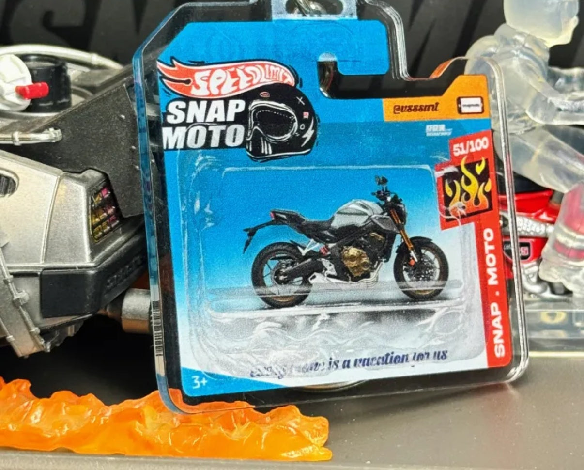 The Pocket Garage: 1:64 Scale Blister Pack Key Tag Keychain for Honda CB650R