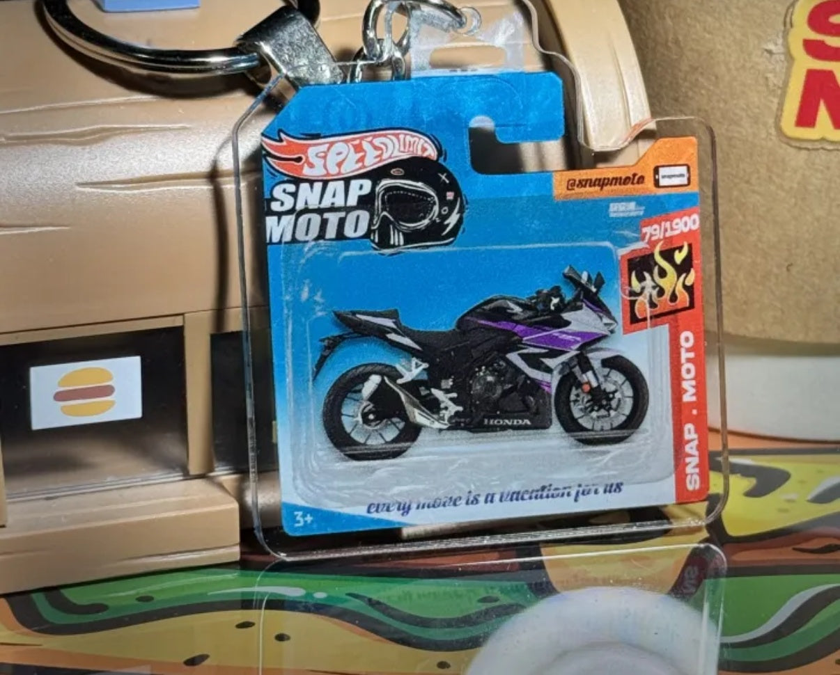 The Pocket Garage: 1:64 Scale Blister Pack Key Tag Keychain for Honda CBR400R