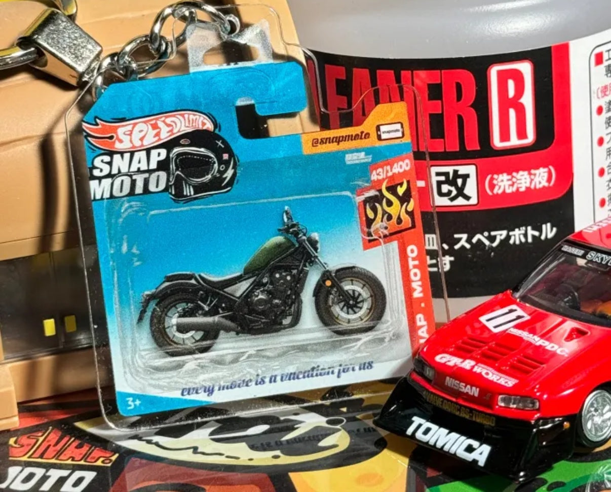 The Pocket Garage: 1:64 Scale Blister Pack Key Tag Keychain for Honda CM500