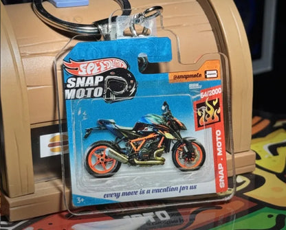 The Pocket Garage: 1:64 Scale Blister Pack Key Tag Keychain for KTM 1290SUPERDUKE