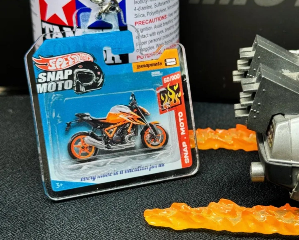 The Pocket Garage: 1:64 Scale Blister Pack Key Tag Keychain for KTM 1290SUPERDUKE