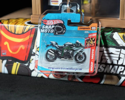 The Pocket Garage: 1:64 Scale Blister Pack Key Tag Keychain for Kawasaki H2