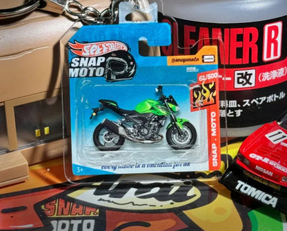 The Pocket Garage: 1:64 Scale Blister Pack Key Tag Keychain for Kawasaki Z400