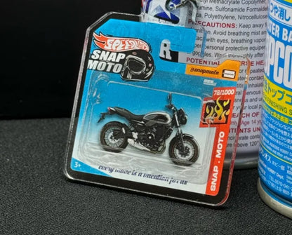 The Pocket Garage: 1:64 Scale Blister Pack Key Tag Keychain for Kawasaki Z650RS
