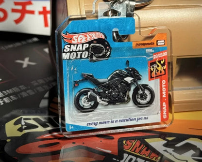 The Pocket Garage: 1:64 Scale Blister Pack Key Tag Keychain for Kawasaki Z900