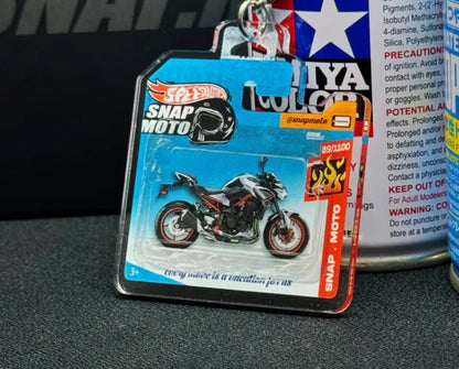 The Pocket Garage: 1:64 Scale Blister Pack Key Tag Keychain for Kawasaki Z900