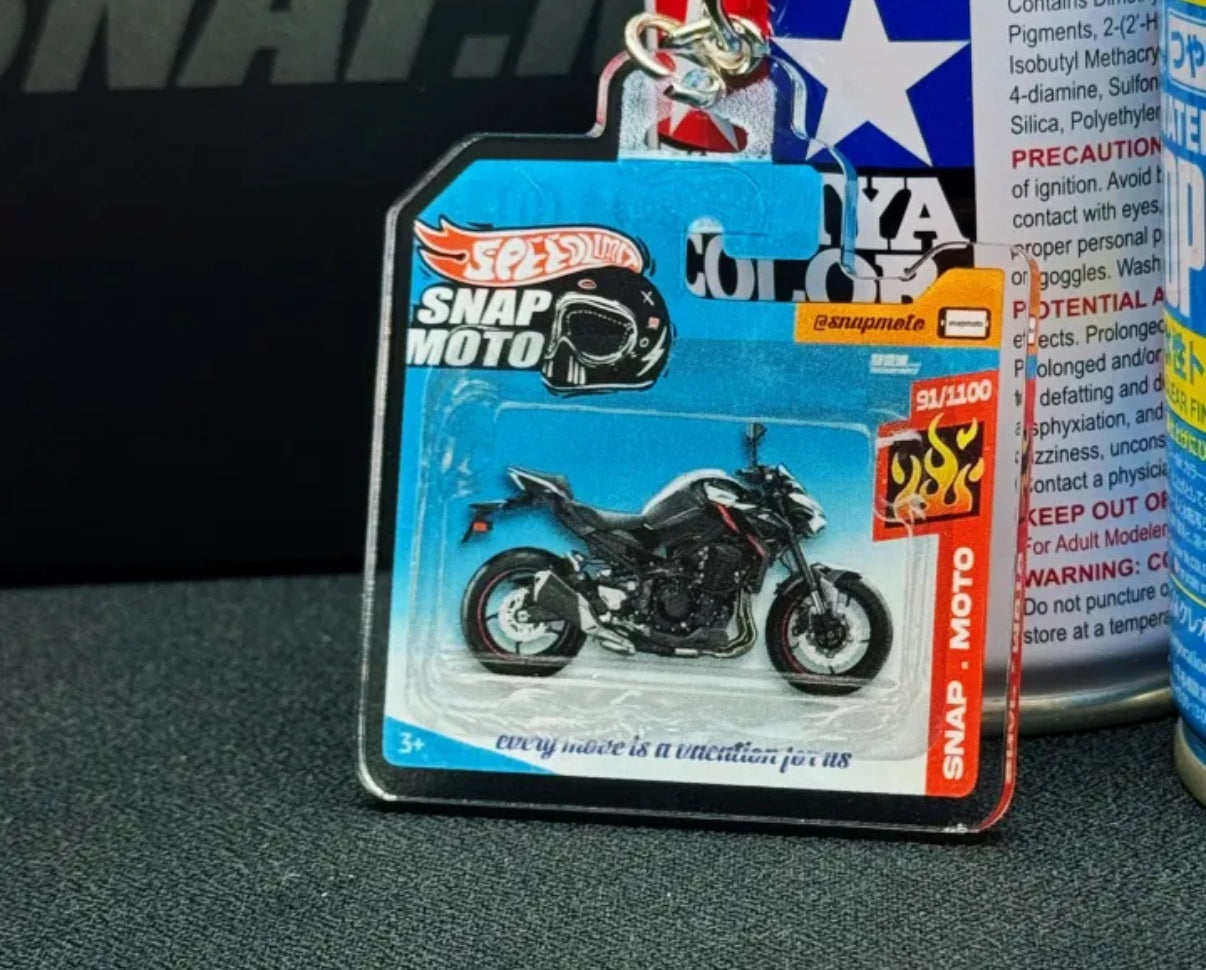 The Pocket Garage: 1:64 Scale Blister Pack Key Tag Keychain for Kawasaki Z900