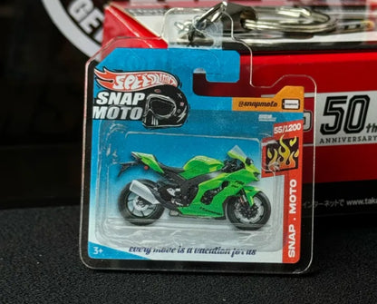 The Pocket Garage: 1:64 Scale Blister Pack Key Tag Keychain for Kawasaki ZX10R